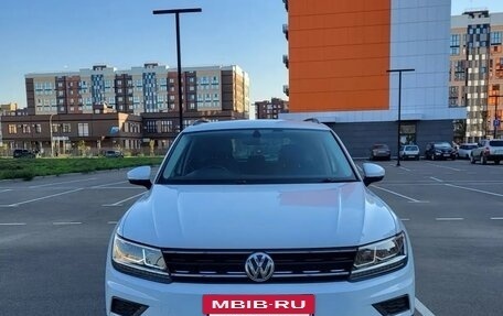 Volkswagen Tiguan II, 2017 год, 1 850 000 рублей, 3 фотография