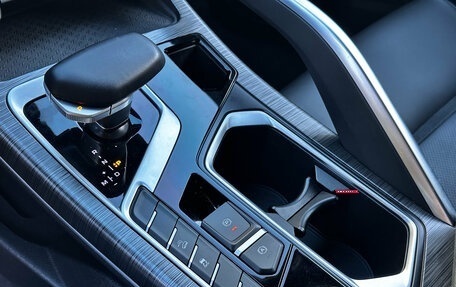 Geely Tugella FY11, 2023 год, 2 800 000 рублей, 23 фотография