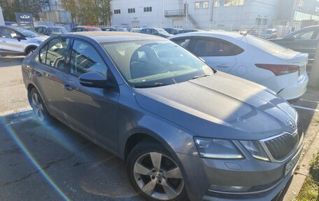 Skoda Octavia, 2017 год, 1 799 000 рублей, 2 фотография