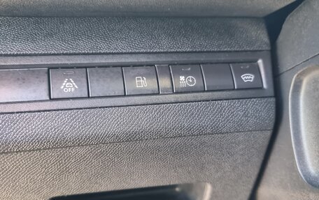 Peugeot 3008 II, 2020 год, 3 000 000 рублей, 25 фотография