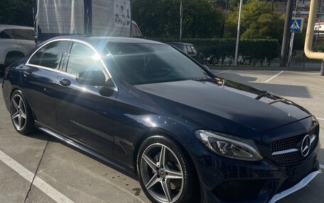 Mercedes-Benz C-Класс, 2017 год, 1 950 000 рублей, 3 фотография