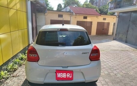 Suzuki Swift IV рестайлинг, 2021 год, 1 200 000 рублей, 7 фотография