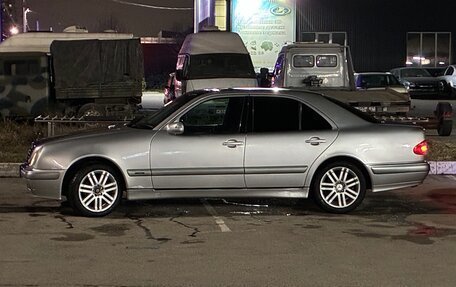 Mercedes-Benz E-Класс, 1999 год, 360 000 рублей, 2 фотография