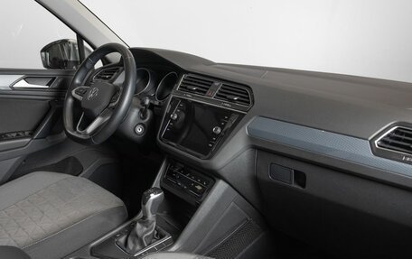 Volkswagen Tiguan II, 2021 год, 2 797 600 рублей, 7 фотография