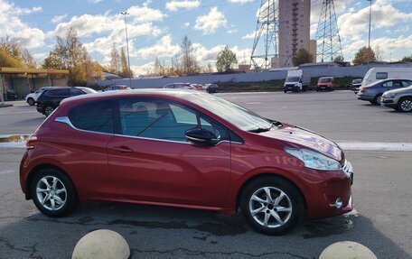 Peugeot 208 II, 2013 год, 740 000 рублей, 2 фотография