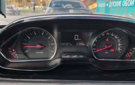 Peugeot 208 II, 2013 год, 740 000 рублей, 8 фотография