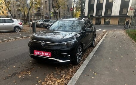 Volkswagen Tiguan, 2024 год, 4 380 000 рублей, 12 фотография