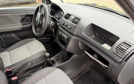 Skoda Fabia II, 2012 год, 390 000 рублей, 14 фотография