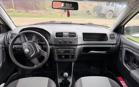 Skoda Fabia II, 2012 год, 390 000 рублей, 12 фотография