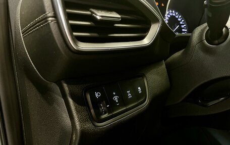 Hyundai Santa Fe IV, 2019 год, 2 500 000 рублей, 12 фотография