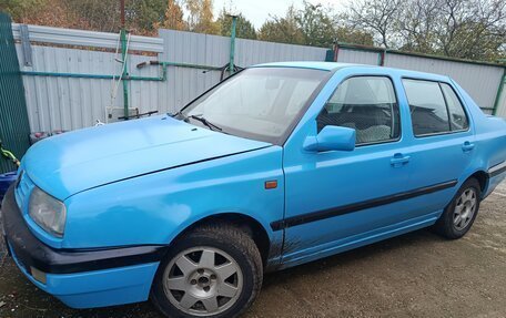 Volkswagen Vento, 1993 год, 190 000 рублей, 3 фотография
