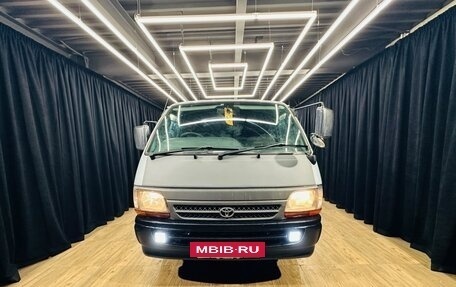 Toyota HiAce H100, 2001 год, 659 000 рублей, 9 фотография