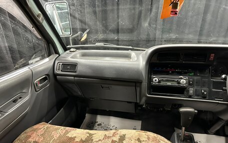 Toyota HiAce H100, 2001 год, 659 000 рублей, 14 фотография