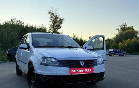 Renault Logan I, 2013 год, 350 000 рублей, 2 фотография