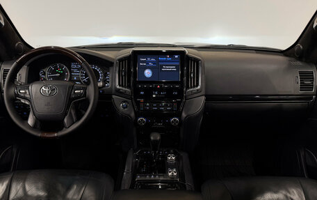 Toyota Land Cruiser 200, 2015 год, 5 500 000 рублей, 11 фотография