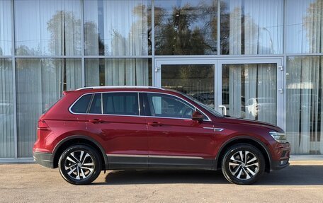 Volkswagen Tiguan II, 2019 год, 2 699 000 рублей, 4 фотография