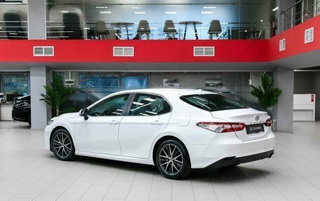 Toyota Camry, 2020 год, 1 850 000 рублей, 4 фотография