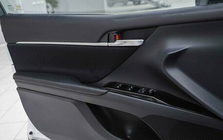 Toyota Camry, 2020 год, 1 850 000 рублей, 9 фотография