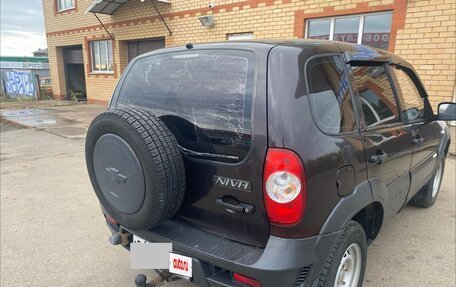 Chevrolet Niva I рестайлинг, 2012 год, 450 000 рублей, 6 фотография