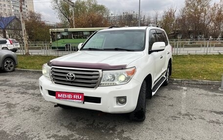Toyota Land Cruiser 200, 2013 год, 3 190 000 рублей, 2 фотография