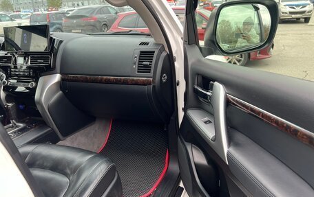 Toyota Land Cruiser 200, 2013 год, 3 190 000 рублей, 19 фотография