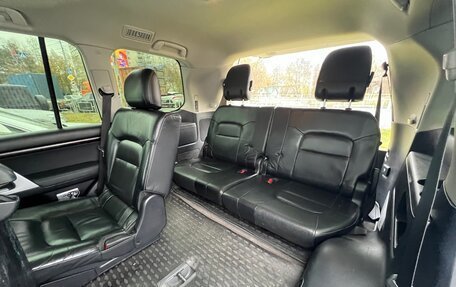 Toyota Land Cruiser 200, 2013 год, 3 190 000 рублей, 30 фотография