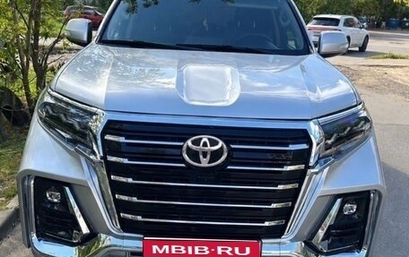 Toyota Land Cruiser Prado 150 рестайлинг, 2014 год, 3 850 000 рублей, 1 фотография