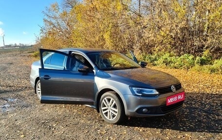 Volkswagen Jetta VII, 2012 год, 1 150 000 рублей, 3 фотография