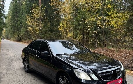 Mercedes-Benz E-Класс, 2010 год, 1 200 000 рублей, 2 фотография