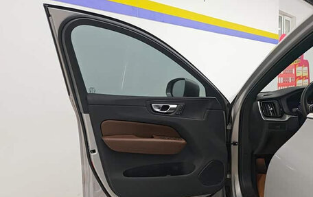 Volvo XC60 II, 2023 год, 4 155 720 рублей, 16 фотография