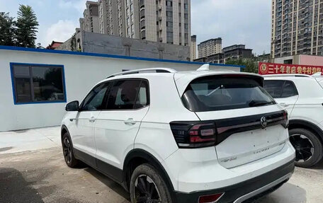 Volkswagen T-Cross I, 2023 год, 1 245 000 рублей, 9 фотография