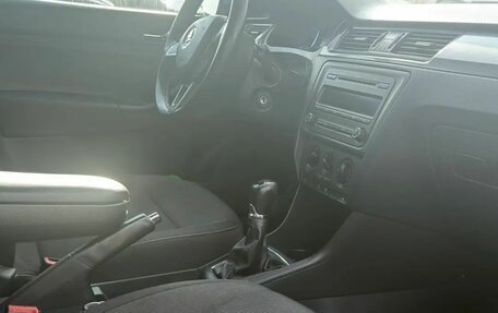 Skoda Rapid I, 2015 год, 870 000 рублей, 14 фотография