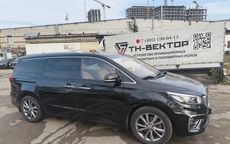 KIA Carnival III, 2019 год, 3 050 000 рублей, 2 фотография