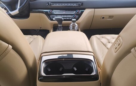 KIA Carnival III, 2019 год, 3 050 000 рублей, 5 фотография