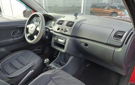 Skoda Fabia II, 2011 год, 599 000 рублей, 13 фотография
