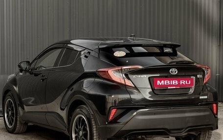 Toyota C-HR I рестайлинг, 2018 год, 2 315 000 рублей, 5 фотография