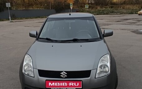 Suzuki Swift III, 2005 год, 450 000 рублей, 1 фотография