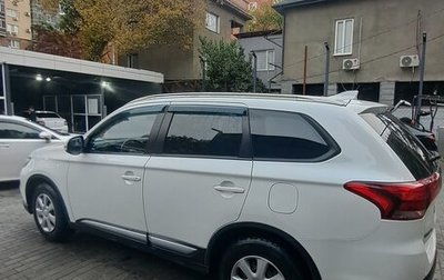 Mitsubishi Outlander III рестайлинг 3, 2018 год, 2 500 000 рублей, 1 фотография