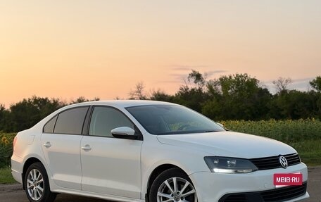 Volkswagen Jetta VII, 2013 год, 630 000 рублей, 1 фотография
