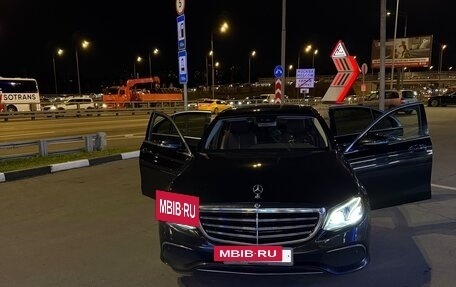 Mercedes-Benz E-Класс, 2019 год, 3 000 000 рублей, 4 фотография