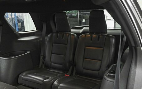 Ford Explorer V рестайлинг, 2012 год, 1 549 000 рублей, 11 фотография