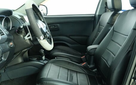 Mitsubishi Outlander III рестайлинг 3, 2012 год, 1 349 000 рублей, 8 фотография