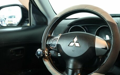 Mitsubishi Outlander III рестайлинг 3, 2012 год, 1 349 000 рублей, 13 фотография
