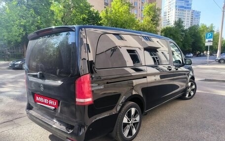 Mercedes-Benz V-Класс, 2022 год, 5 400 000 рублей, 2 фотография