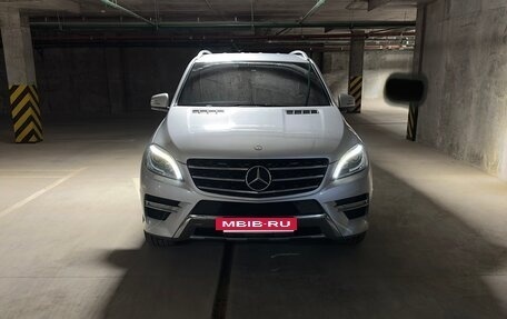 Mercedes-Benz M-Класс, 2012 год, 2 200 000 рублей, 2 фотография