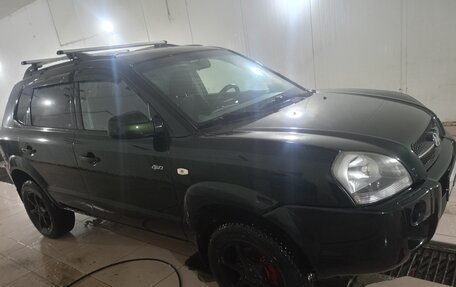 Hyundai Tucson III, 2006 год, 650 000 рублей, 2 фотография