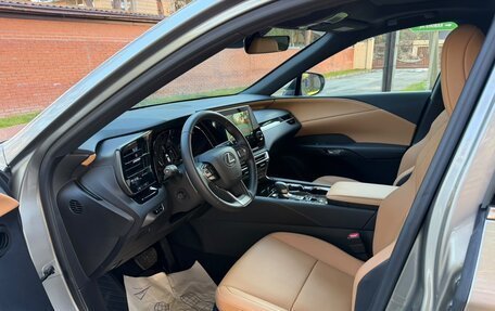 Lexus RX IV рестайлинг, 2024 год, 6 590 000 рублей, 11 фотография