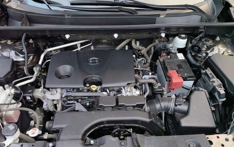 Toyota RAV4, 2021 год, 3 300 000 рублей, 12 фотография