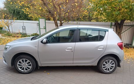 Renault Sandero II рестайлинг, 2018 год, 1 010 000 рублей, 5 фотография