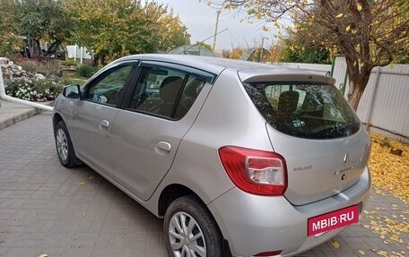 Renault Sandero II рестайлинг, 2018 год, 1 010 000 рублей, 4 фотография